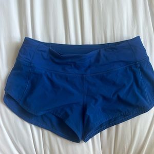 2.5” Lululemon speed up shorts